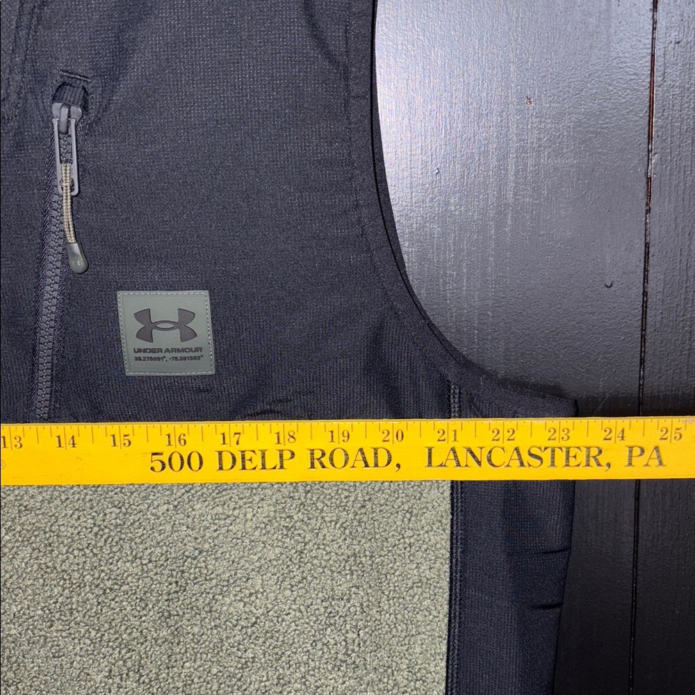 🗻Under Armour Mission Boucle Loose Fit Sherpa Vest. XL - Picture 5 of 14